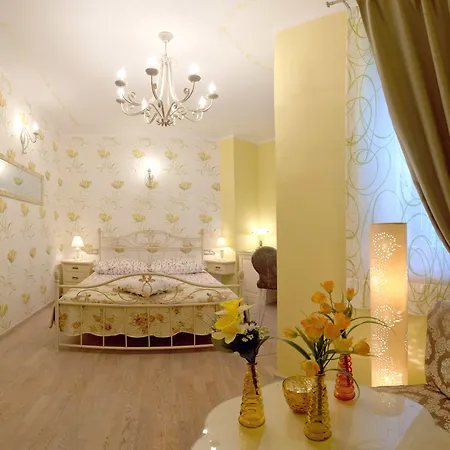 Unique Luxury Πανσιόν 4*