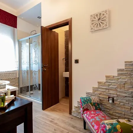 Pensión Unique Luxury Split