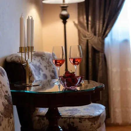 Unique Luxury 4*