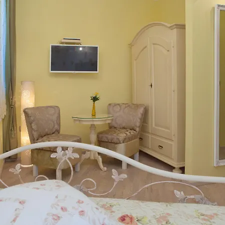 Unique Luxury 4* ספליט