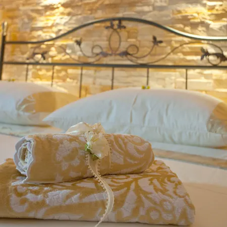 בית הארחה Unique Luxury ספליט