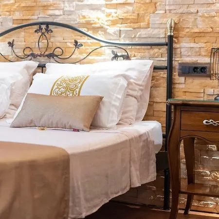 Unique Luxury Guest house