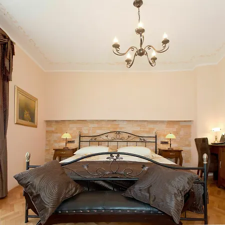 Unique Luxury 4* ספליט